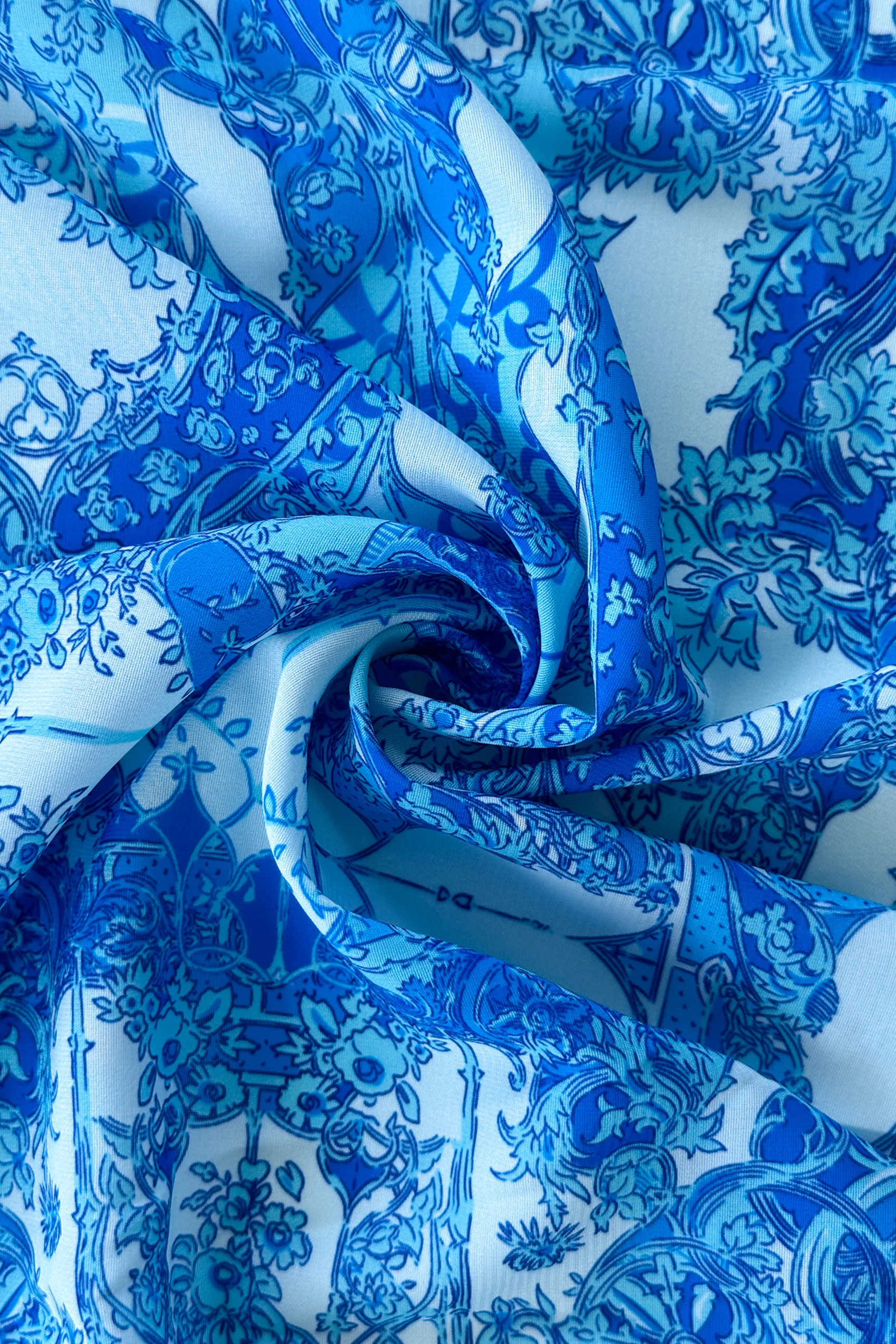 Sarong in Azzurro - Image 6