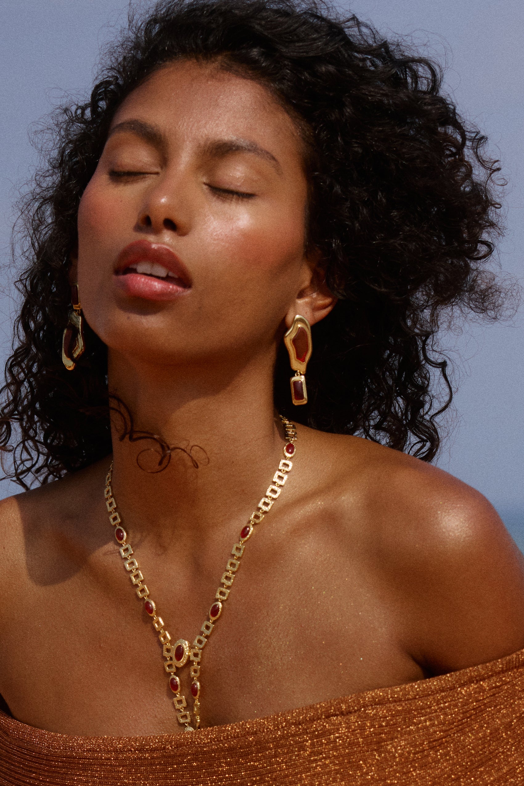 Sombra Earrings in Red Agate - Image 9